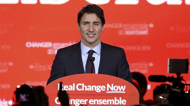 f liberl Justin Trudeau bhem svho vtznho projevu v Montralu (20. jna 2015).