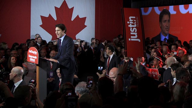 f liberl Justin Trudeau bhem svho vtznho projevu v Montralu (20. jna 2015).