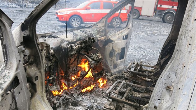 Hasii museli zasahovat ve tvrtek 22. jna dopoledne v Hradci nad Moravic u poru dodvky uren k peprav pyrotechniky.