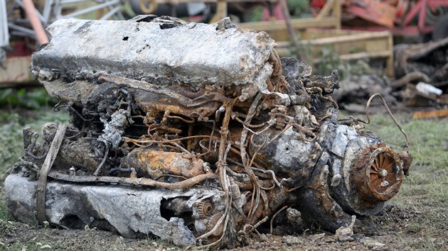 Vyzvednutí letounu Il-2 turmovik u Lanhotu na Beclavsku