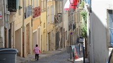 Centrum Béziers je dnes pusté, vtina obchod dávno zavela.
