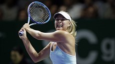 S VÝKŘIKEM NA RTECH. Maria Šarapovová na Turnaji mistryň v Singapuru. S VÝKŘIKEM NA RTECH. Maria Šarapovová na Turnaji mistryň v Singapuru.