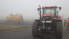 Na Rychnovsku se v mlze srazil vlak s traktorem. Na Rychnovsku se v mlze srazil vlak s traktorem.