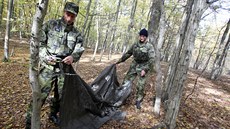 Sportovci na vojenském výcviku v Dědicích. Sportovci na vojenském výcviku v Dědicích.
