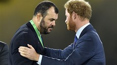 Britský princ Harry po finále ragbyového mistrovství svta utuje australského...