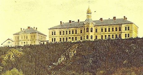 Vika kaple zdobila tebískou nemocnici u v dob rakousko-uherské monarchie.