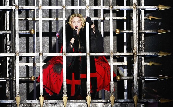 Madonna v O2 aren (7. listopadu 2015)