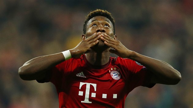 David Alaba z Bayernu Mnichov slav gl v zpase s Arsenalem v Lize mistr.