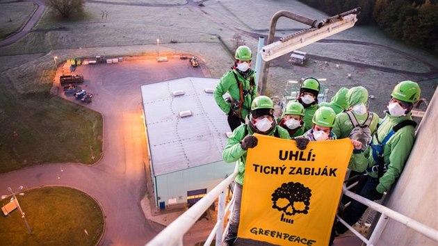 Greenpeace v Nmecku blokuje elektrrnu, kterou vlastn spolenost EPH Daniela Ketnskho (3. listopadu 2015).