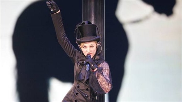Madonna na koncertě v pražské Sazka Areně (6. září 2006)