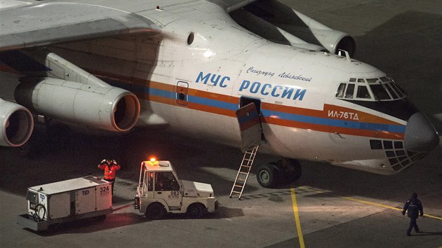 Rusk ministerstvo pro mimodn udlosti vypravilo do Egypta dv nkladn letadla IL-76. Do Moskvy a Petrohradu pivezly zavazadla, kter museli turist pi evakuaci nechat na letiti (8. listopadu 2015)