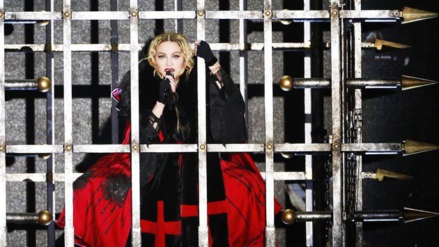 Madonna v O2 aren (7. listopadu 2015)