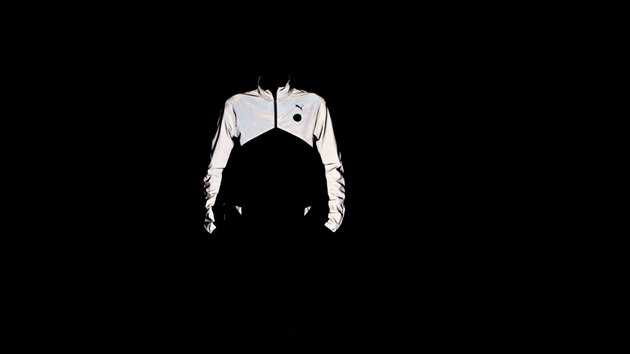 PUMA NightCat Illuminate jacket s vraznmi reflexnmi prvky.