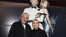 Helena Vodnráčková s manželem Martinem Michalem na předpreiméře nové bondovky Helena Vodnráčková s manželem Martinem Michalem na předpreiméře nové bondovky
