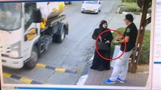Kamera zachytila útok Palestinky nožem na vojáka Kamera zachytila útok Palestinky nožem na vojáka