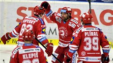 Hokejisté Třince, zleva Jakub Klepiš, Tomáš Kopecký, Zbyněk Irgl a Tomáš... Hokejisté Třince, zleva Jakub Klepiš, Tomáš Kopecký, Zbyněk Irgl a Tomáš...