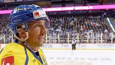 Švédský hokejista Joel Lundqvist se raduje z gólu. Švédský hokejista Joel Lundqvist se raduje z gólu.