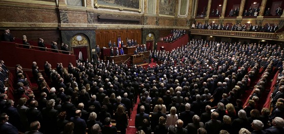 Prezident Francois Hollande v souvislosti s teroristickými útoky v Paíi...