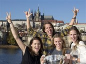 esk vtzky Fed Cupu 2015. Zleva Lucie afov, Barbora Strcov, Petra...