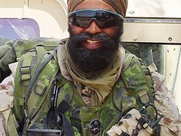 Harjit Singh Sajjan bhem nasazen v Afghnistnu