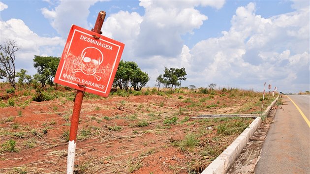 V Angole je tinct let po vlce stle jet mnoho pozemk zaminovno.