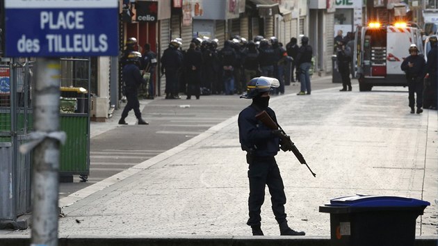 Policejn ztah v pask tvrti Saint-Denis (18. listopadu 2015)