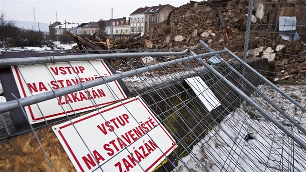 Pedlice, st obce st nad Labem. Na rumitch by mohly vzniknout naplad nov podnikatelsk objekty. Ministerstvo prmyslu se chyst obcm rozdat dv miliardy korun v rmci programu brownfieldy.