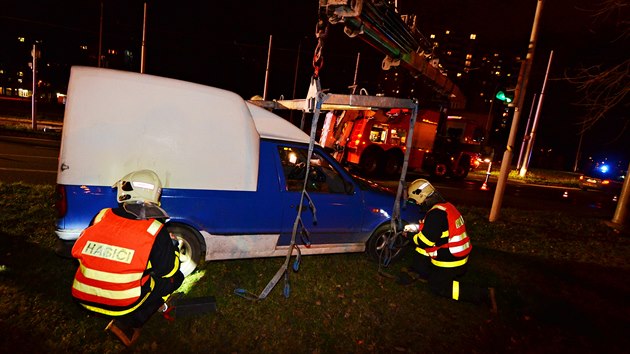 Hasii vyproovali Felicii pick-up s pomoc specilnho Bizona tm hodinu.