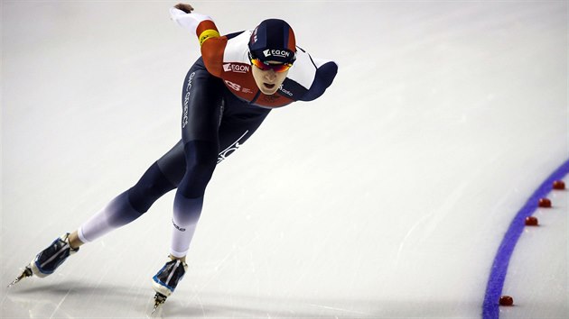 Martina Sáblíková na trati na 3 000 metr v Calgary