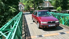 Most přes řeku Ohři v Šemnici. Most přes řeku Ohři v Šemnici.