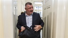 Ivo Rittig a jeho obhájce Vlastimil Rampula u pražského městského soudu. Ivo Rittig a jeho obhájce Vlastimil Rampula u pražského městského soudu.