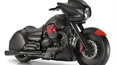 Moto-Guzzi nám ukáe nový bagger s motorem  1 400 ccm s typickými válci do...