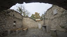 Hradní kaple na Lukov je unikát, naprostá vtina zícenin v zemi takové místo...