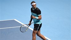 panlský tenista Rafael Nadal v duelu Turnaje mistr s Andym Murrayem z Velké...