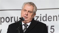 Prezident Milo Zeman vedle éfa Bloku proti islámu Martina Konviky na Albertové