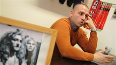 Martin Korec dnes vede tatérský salon v Brně. Někdejší vůdce brněnských holých... Martin Korec dnes vede tatérský salon v Brně. Někdejší vůdce brněnských holých...