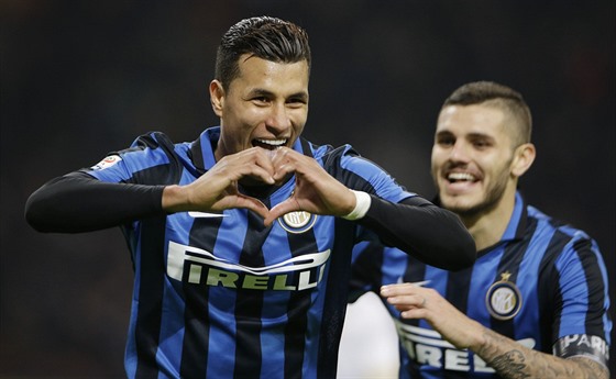 SRDÍKOVÁ OSLAVA. Jeison Murillo z Interu Milán se raduje z branky v zápase s...