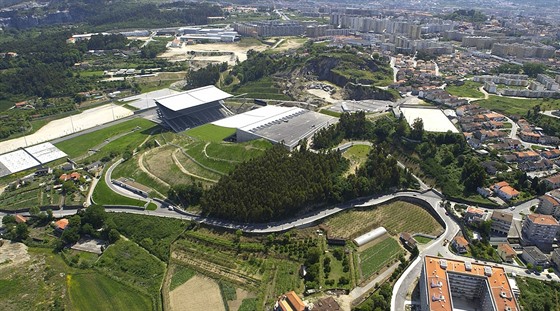 Stadion v Braze Na jednom z nejzajímavjích fotbalových stadion svta se...