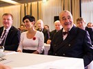 Karel Schwarzenberg mezi delegty na stranickm snmu TOP 09 (28. listopadu...