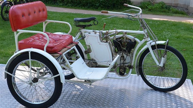 Laurin & Klement, motocykl Slavia typ CCD s bonm vozkem