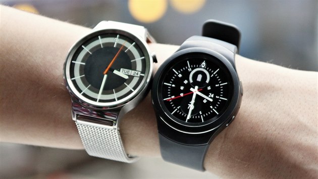 Huawei Watch a Samsung Gear S2