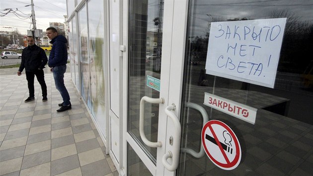 Nkter obchody na Krymu kvli vpadku proudu zavely (22. listopadu 2015)