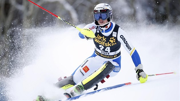 vdsk lyaka Frida Hansdtterov na trati nedlnho slalomu v Aspenu.