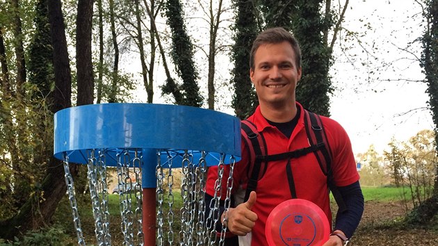 "Discgolf m tu vhodu, e vechny spojuje, hrt ho me kad bez ohledu na vk. To je na nm to pitaliv," k Pemysl Novk.