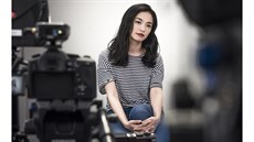 Takto kalendář Pirelli 2016 vznikal. Yao Chenová to před objektivem umí. Je... Takto kalendář Pirelli 2016 vznikal. Yao Chenová to před objektivem umí. Je...