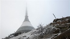 První letošní sníh a námraza na Ještědu (21. listopadu 2015). První letošní sníh a námraza na Ještědu (21. listopadu 2015).