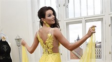 eská Miss 2015 Nikol vantnerová v atech na Miss Universe