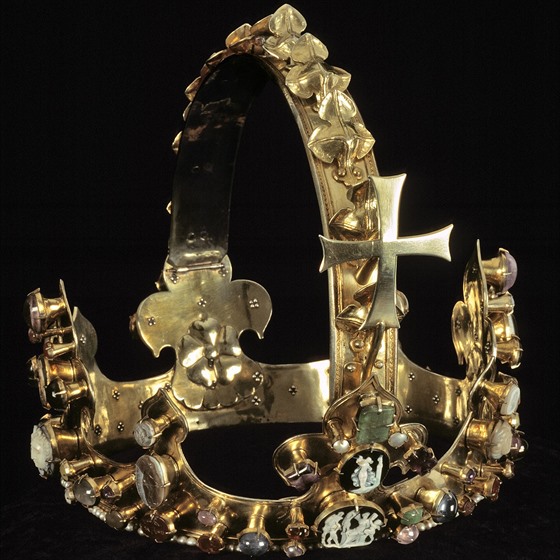 Koruna Karla IV., kterou byl korunován ímským králem v Cáchách.
