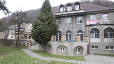 Poslanec Milan Šarapatka chtěl ve vile udělat hotel, místo toho v ní ale zřídil... Poslanec Milan Šarapatka chtěl ve vile udělat hotel, místo toho v ní ale zřídil...