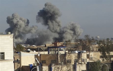 Koaliní nálety na pozice IS v iráckém Ramádí (2. prosince 2015)